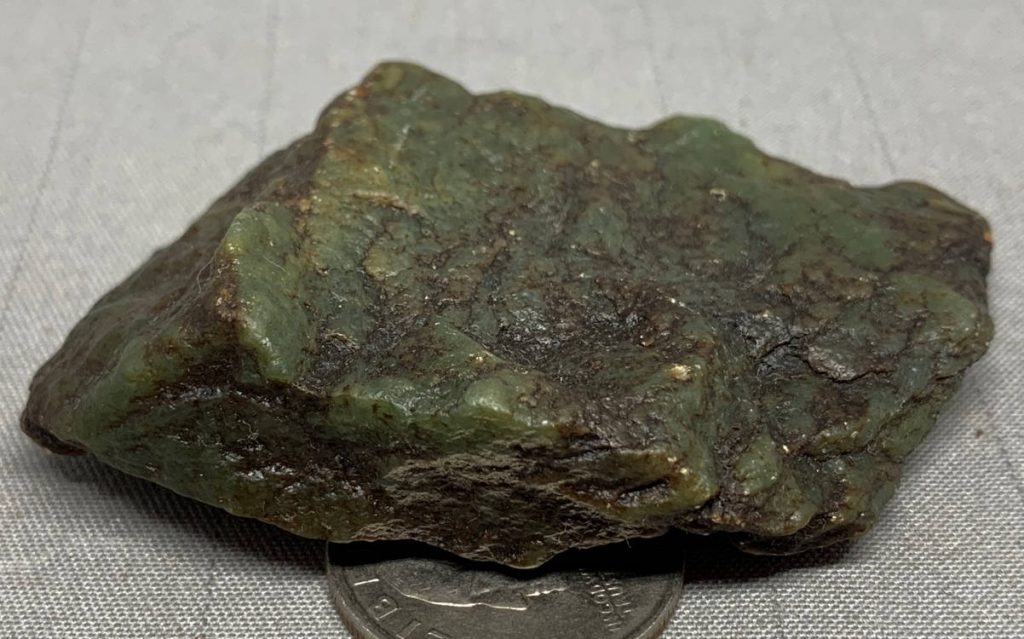 Turtleback – Bull Canyon Wyoming nephrite jade wind slicked specimen – apple green
